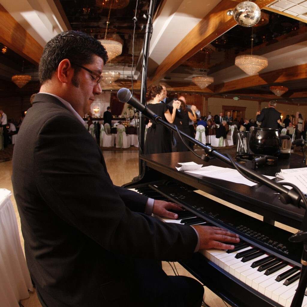 Brian Griffin at Piano - Wedding