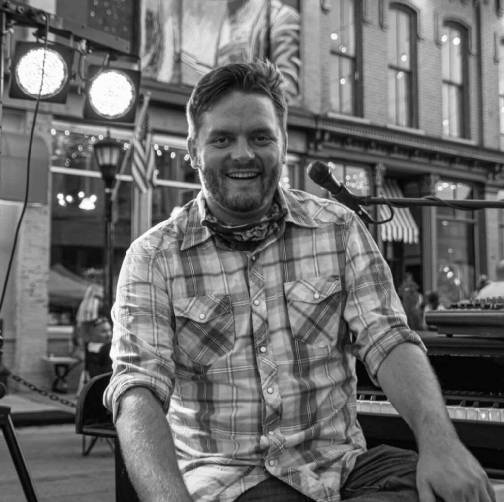 Josh Sharrard of Midwest Dueling Pianos